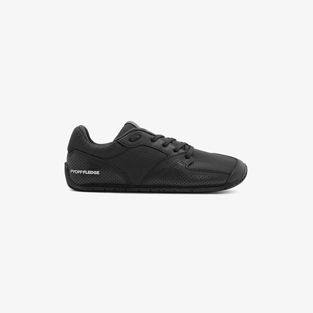 Day 01 Barefoot Sneakers - Black On Black - Pyopp Fledge Europe